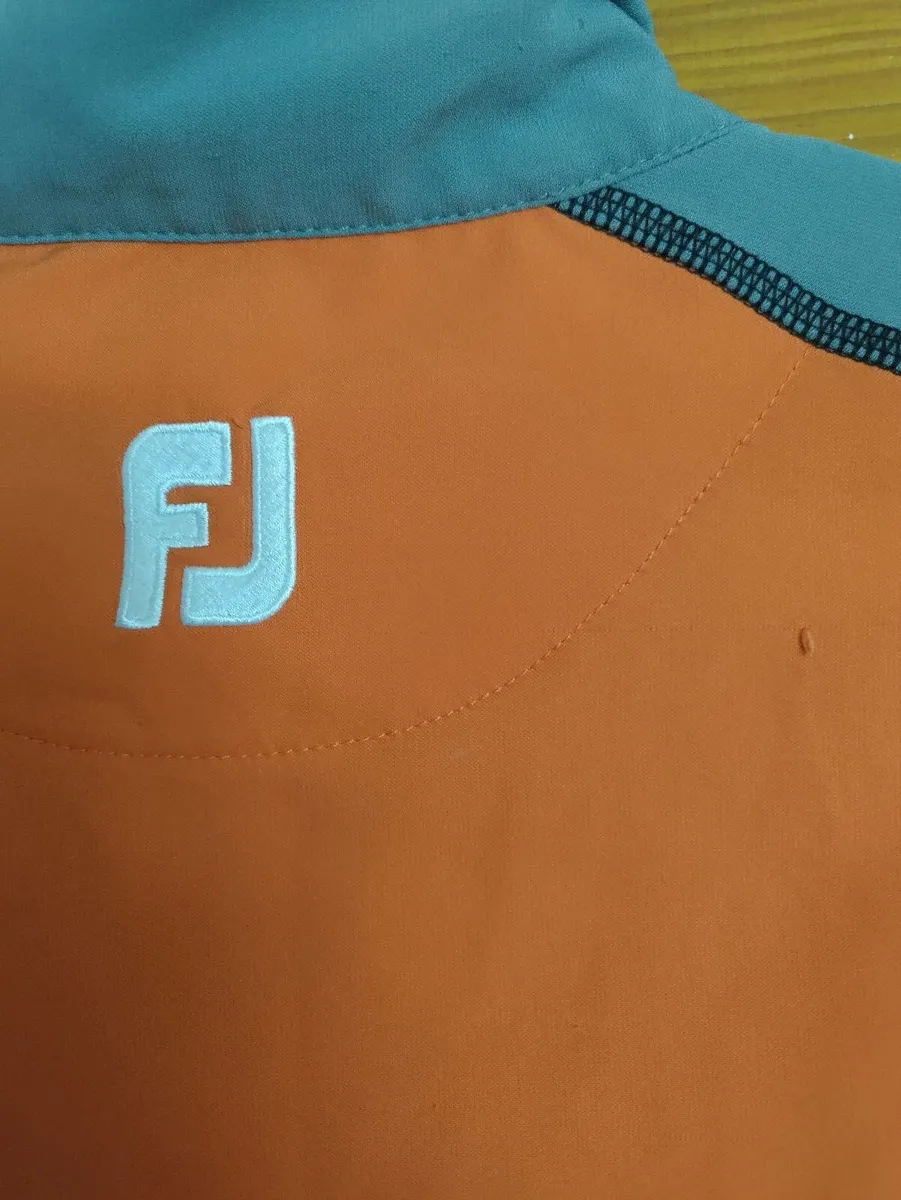 Footjoy L/S top M - Image 3