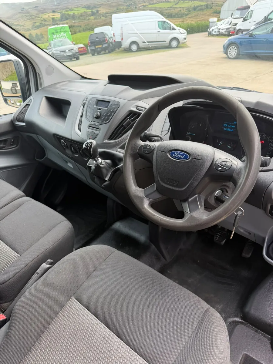 Ford Transit Custom 2016 - Image 2