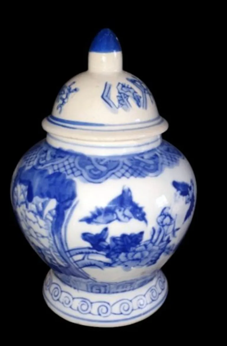 Vintage Blue & White Porcelain Ginger Jar - Image 1