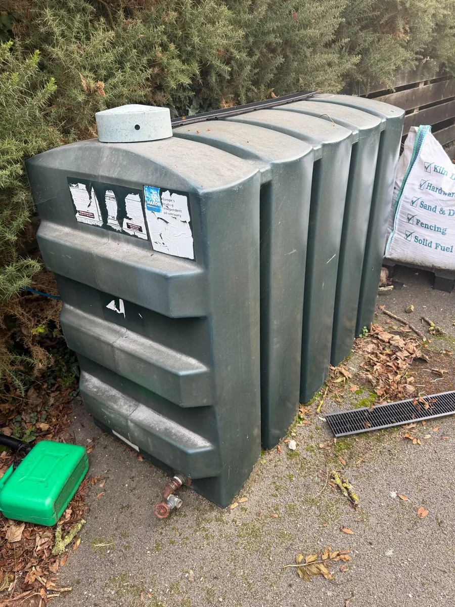 Oil tank - Image 2