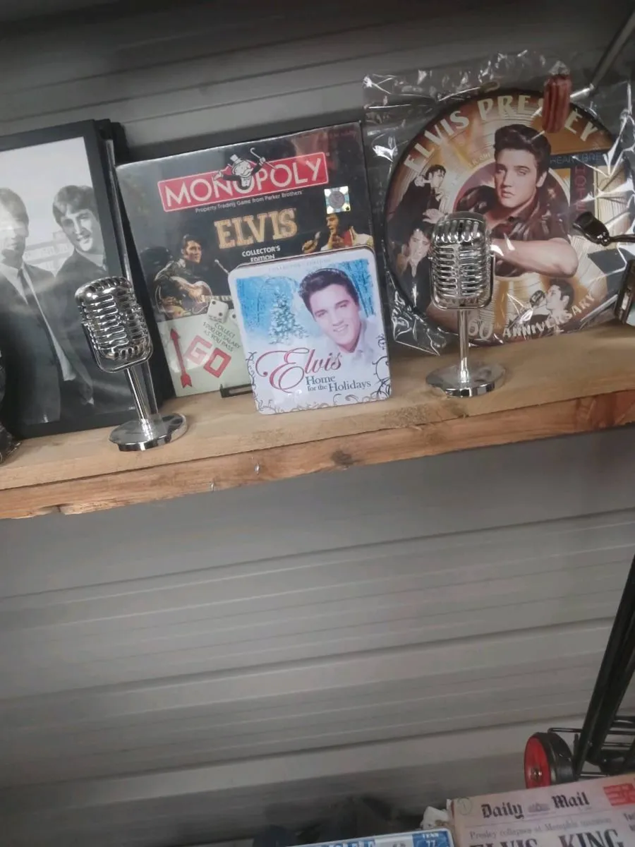 Elvis presley stuff - Image 2