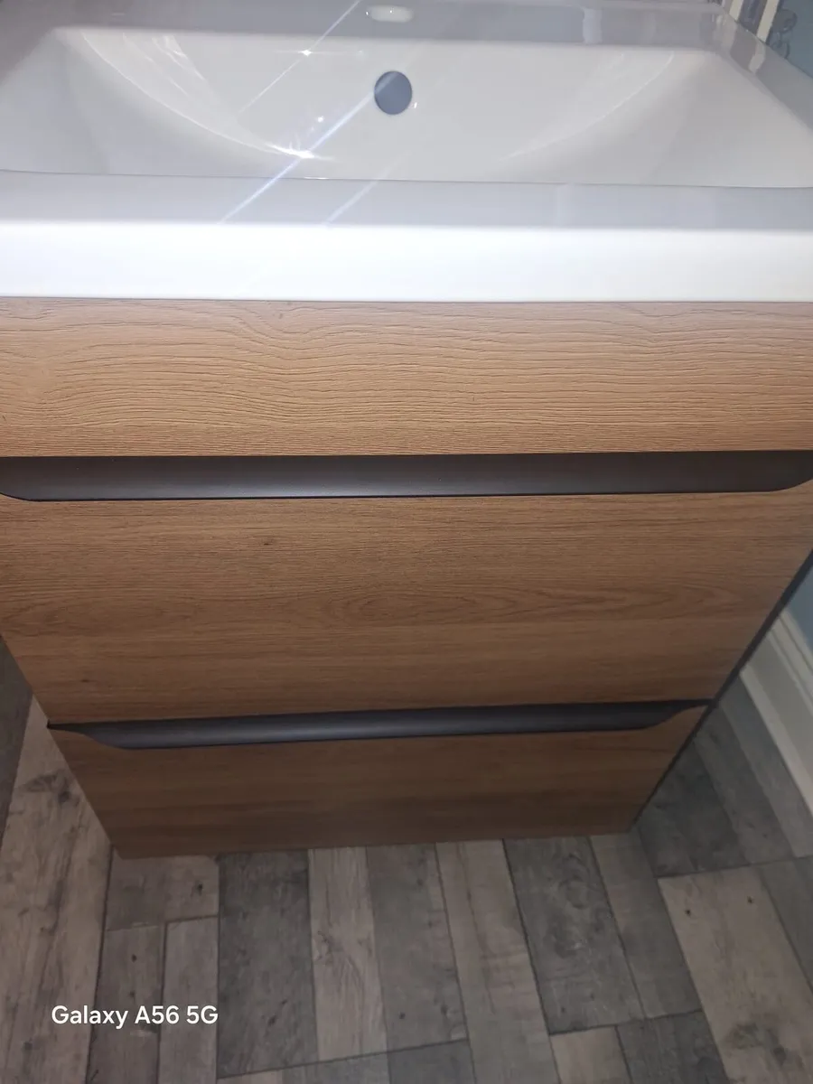 Bathroom vanity unit - Image 4