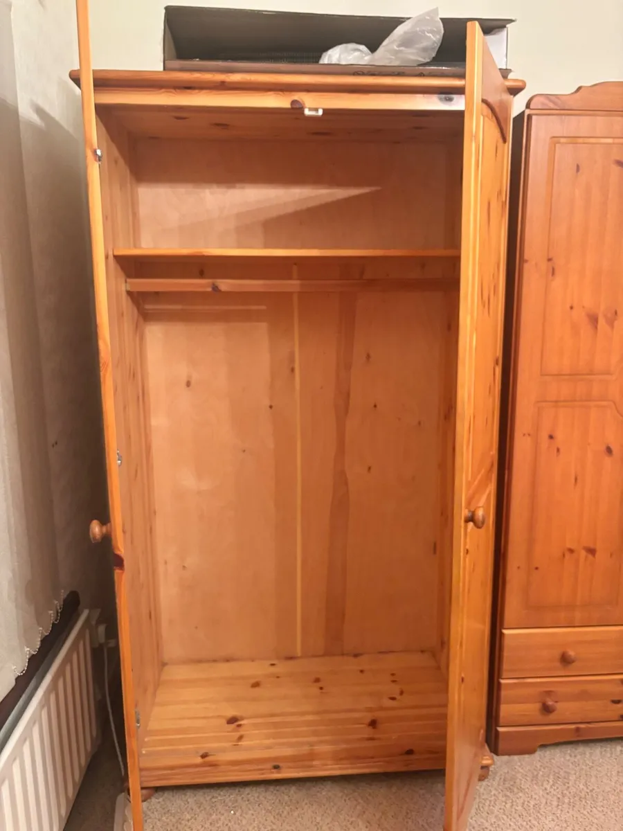 Wardrobe - Image 3