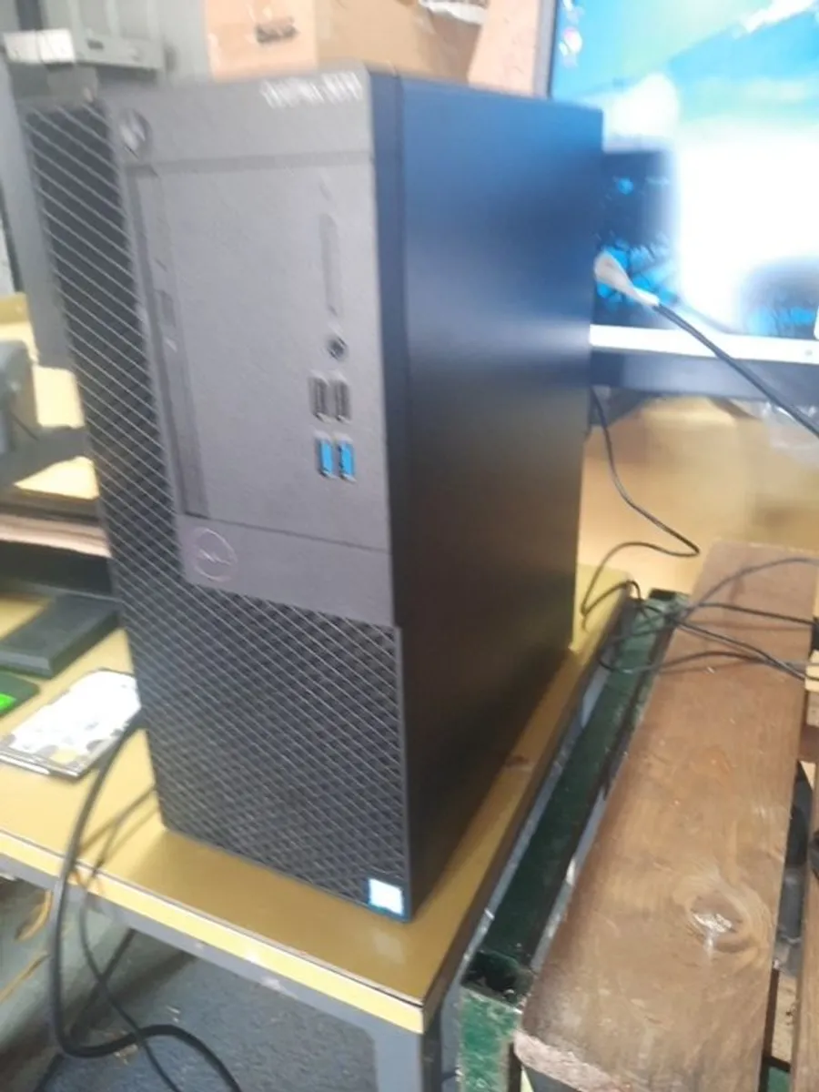 DELL Optiplex 3070 PC - 24" HDMI Monitor