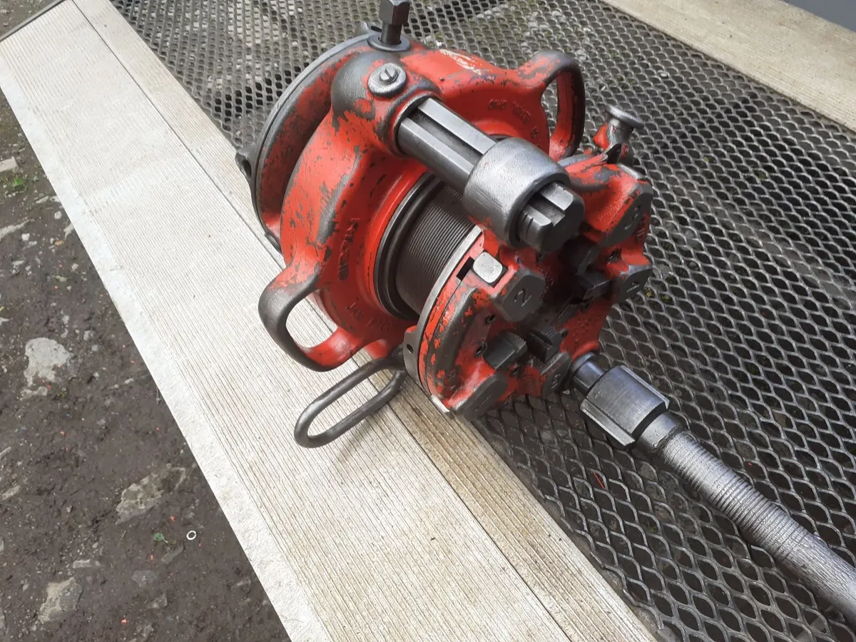 RIDGID 141 THREADING RECEDER - Image 4