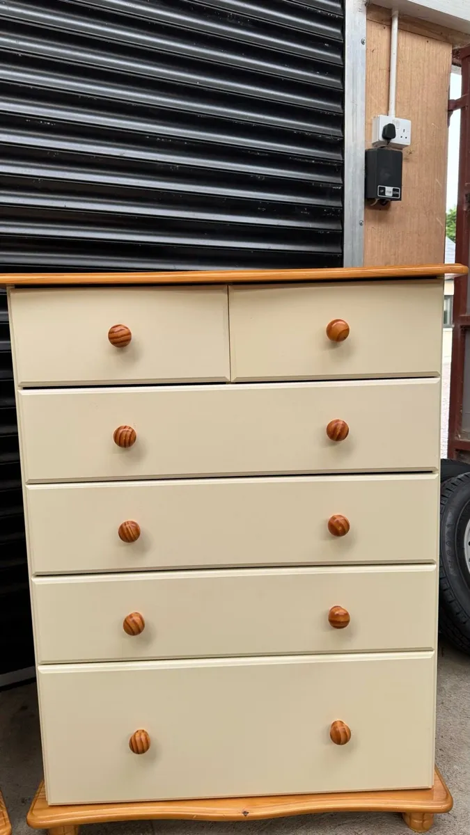 Bedroom furniture set - Image 3