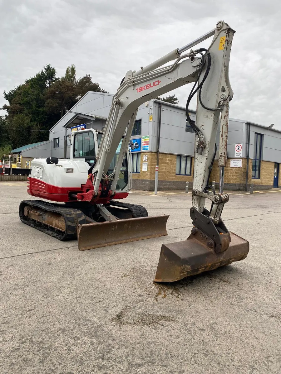 2018 TAKEUCHI TB290 9T EXCAVATOR - Image 4
