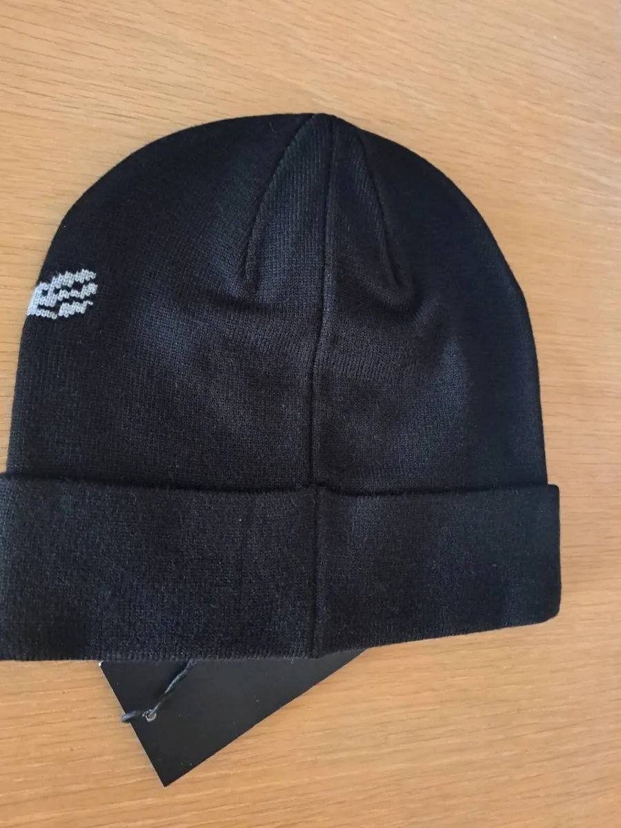 Arc'teryx Hat Black - Image 2