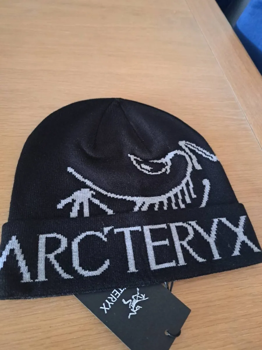 Arc'teryx Hat Black - Image 3