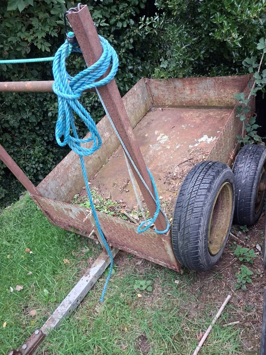 Trailer - Image 1