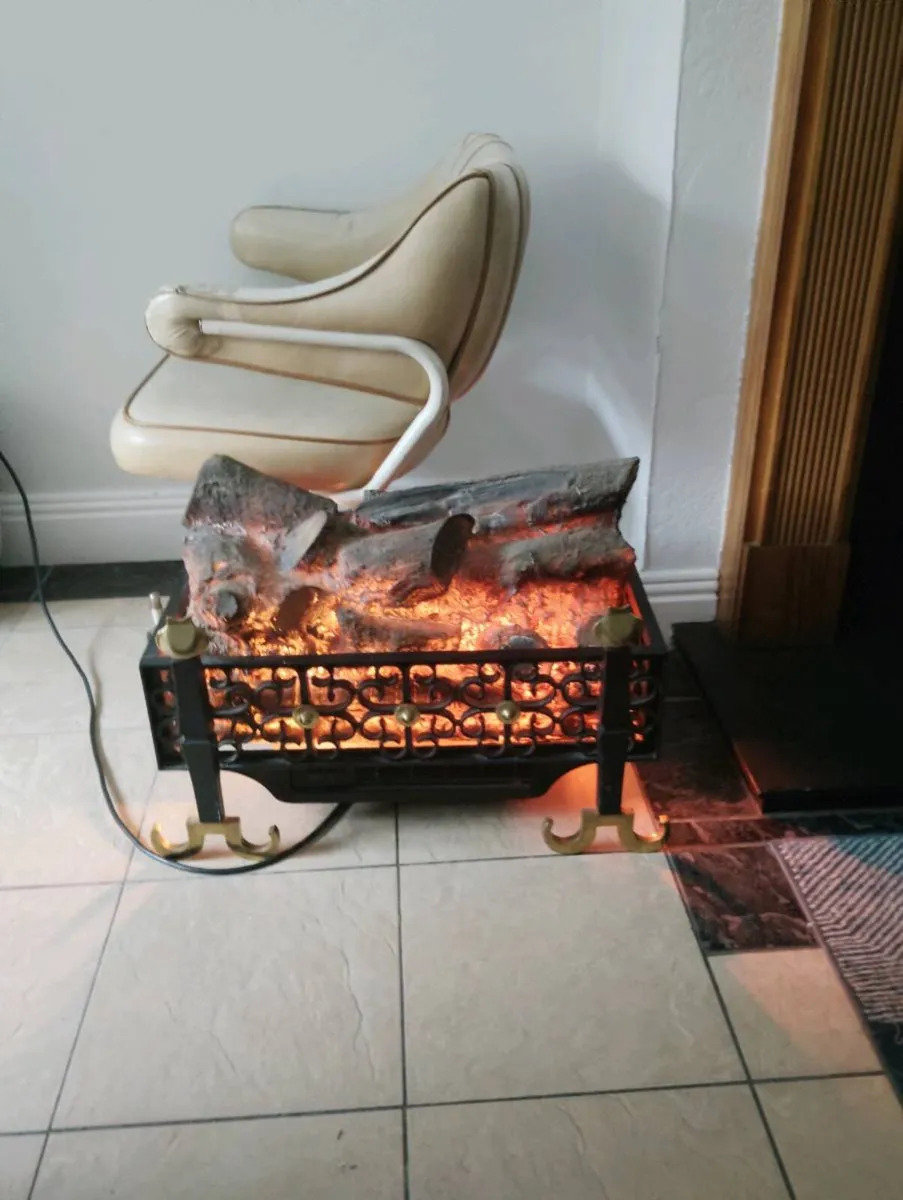 House items - Image 1