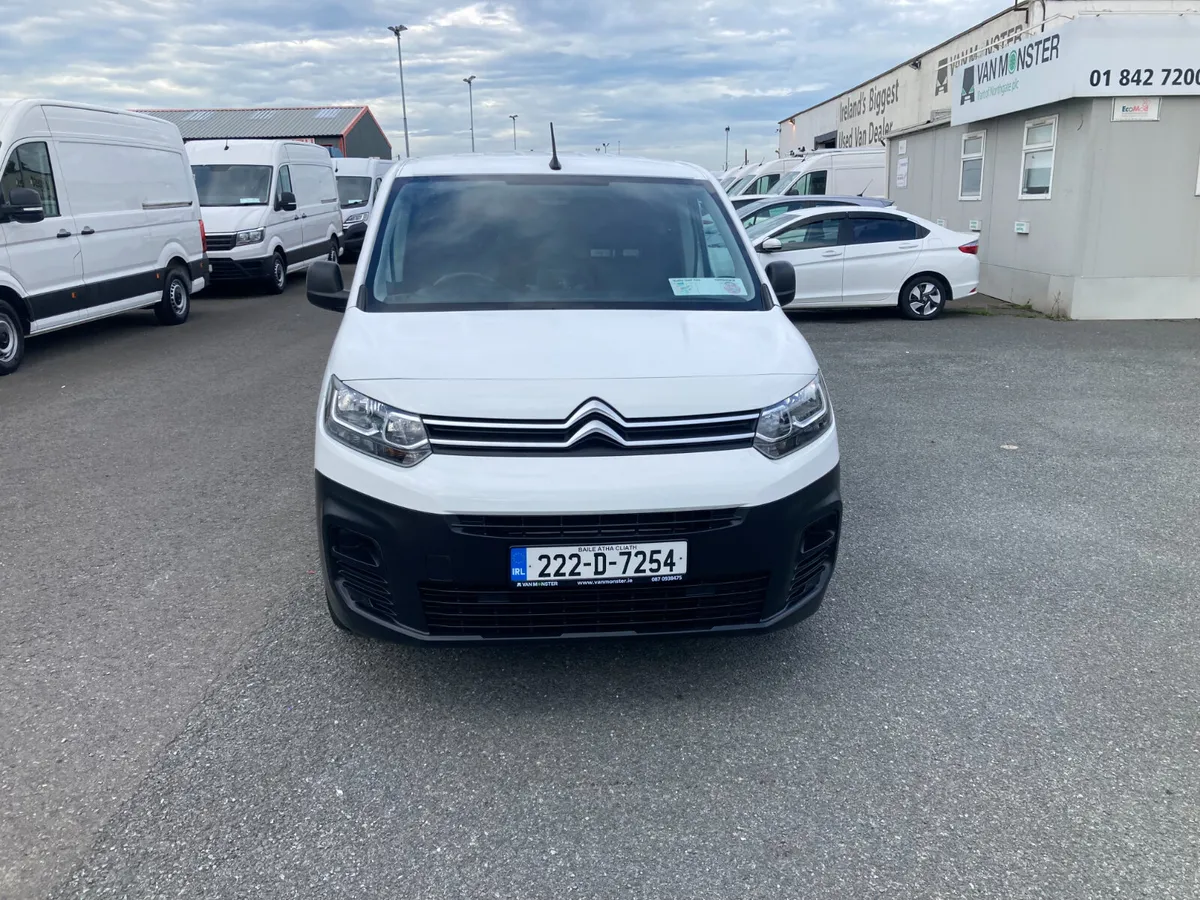 Citroen Berlingo 2022 - Image 2