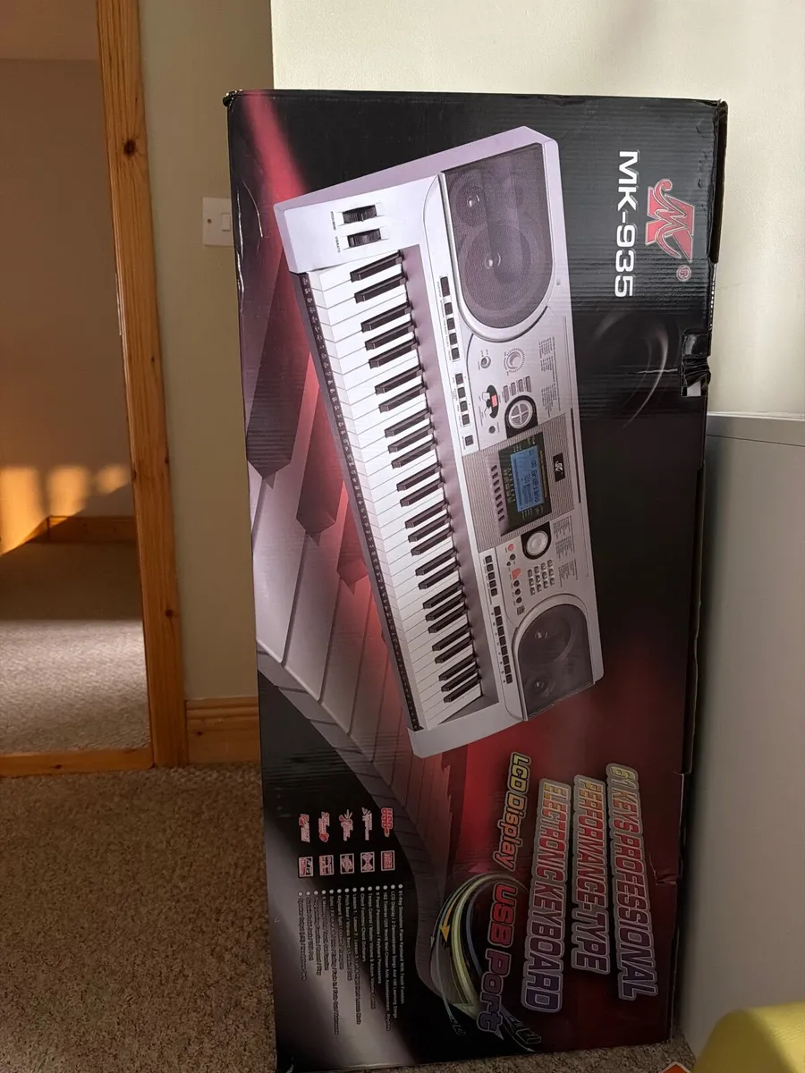 Electronic Keyboard - Image 2
