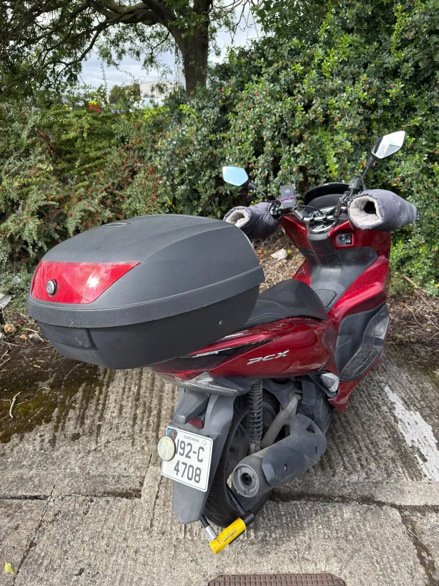 Honda pcx 2019 - Image 2