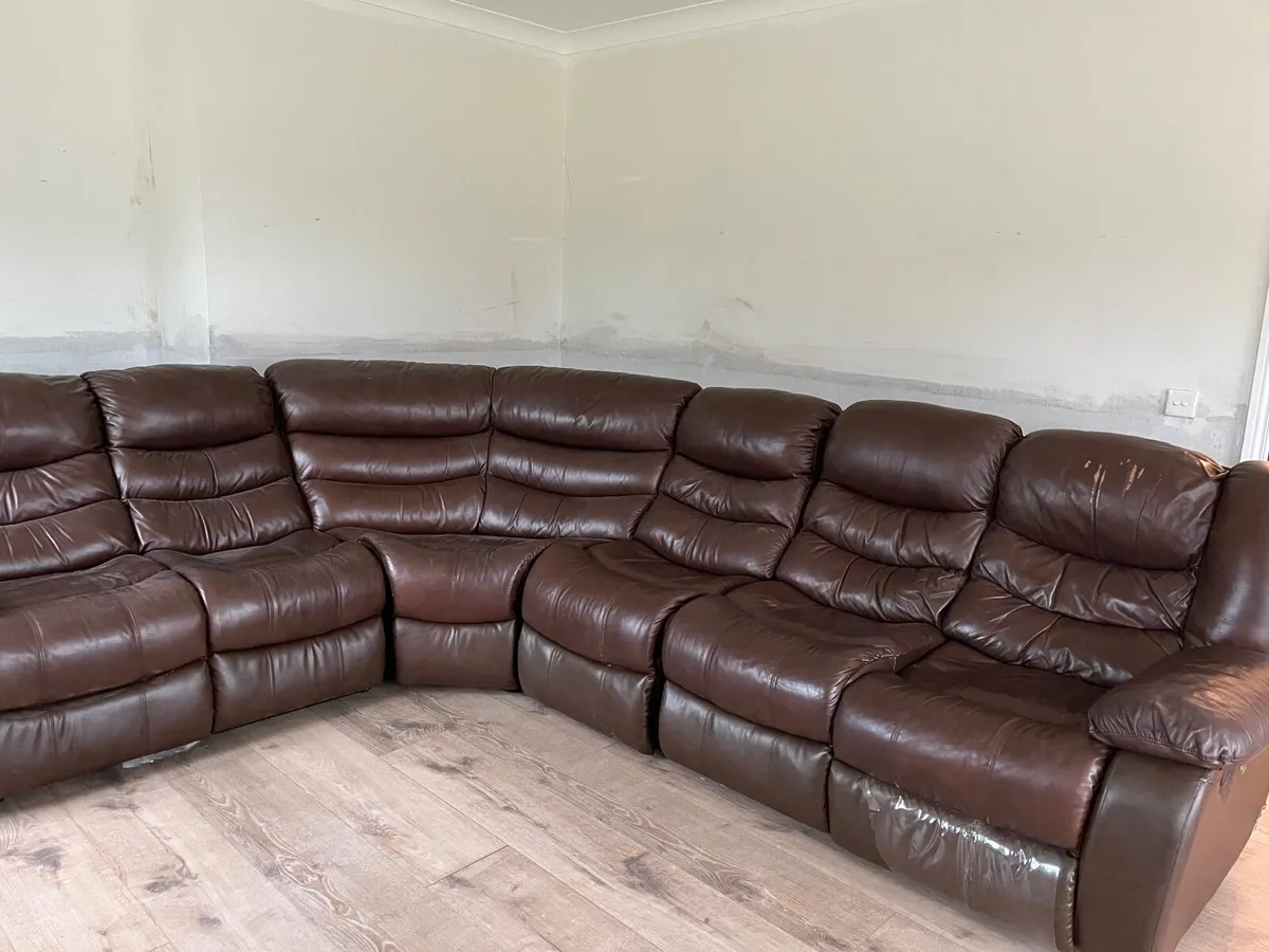 Brown Corner Reclining Sofa – €200 - Image 1