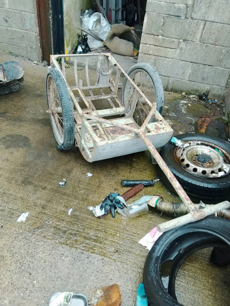 Old army ammunition trolley - Image 1