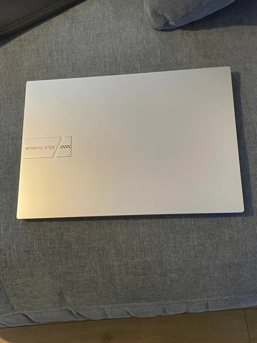 Laptop - Image 1
