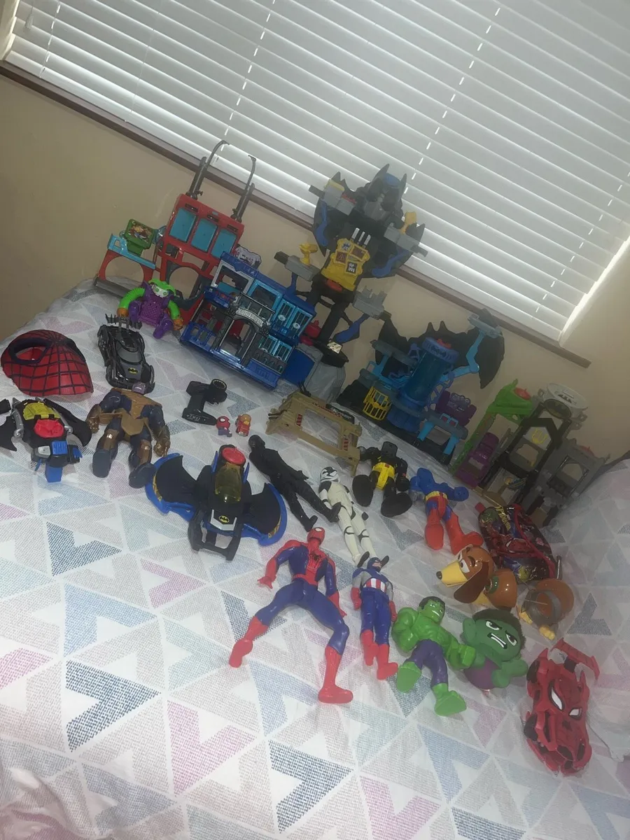 Large boys toy bundle - Image 1