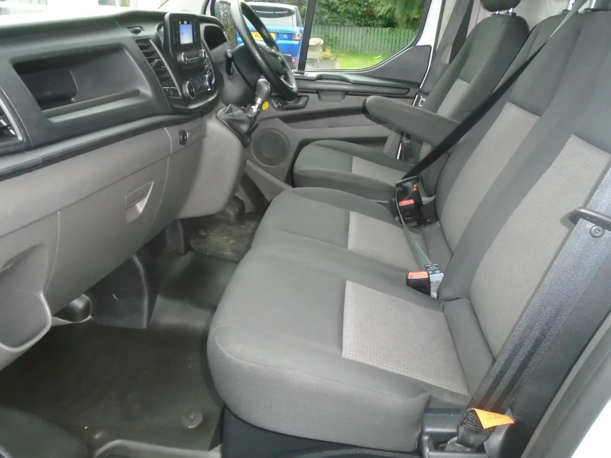 2022 Ford Transit Custom LWB 130HP - Image 4