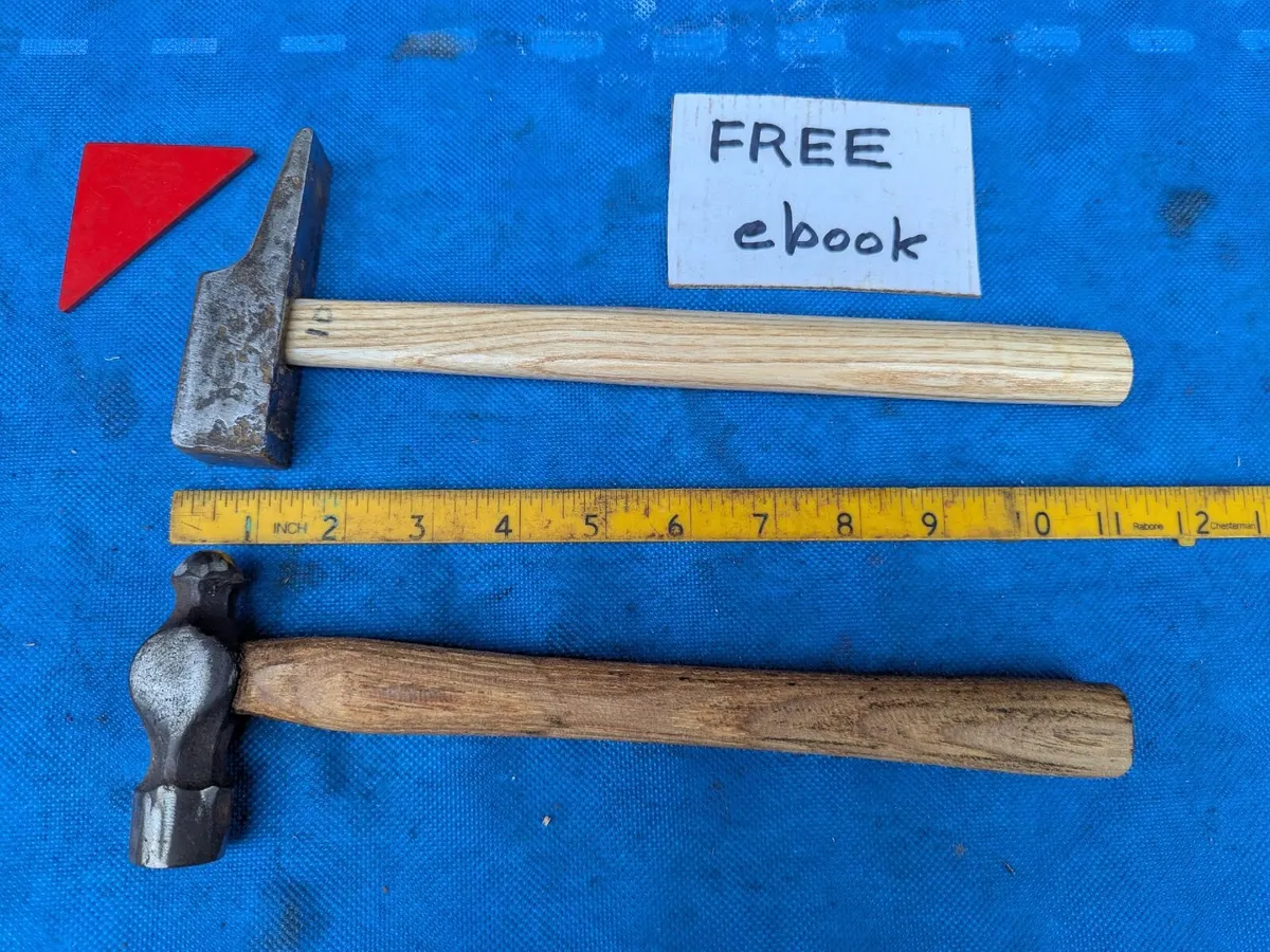 Pair of 1/2lb Hammers - Image 1