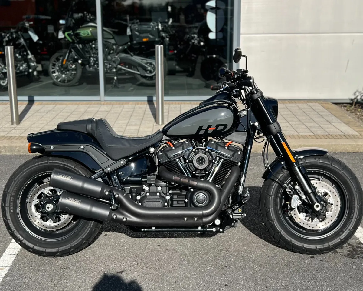 HARLEY-DAVIDSON FAT BOB - Image 1