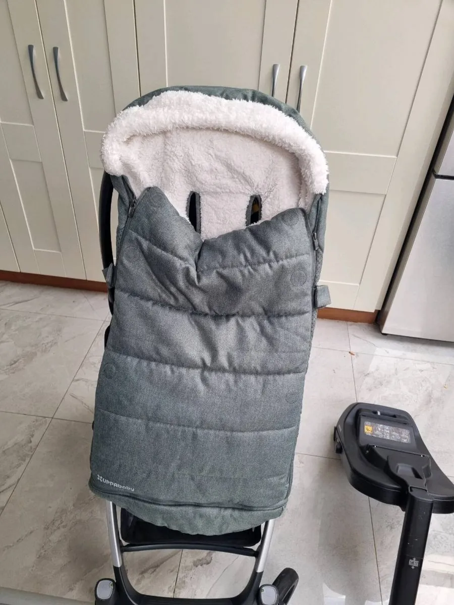 Pram - Image 4