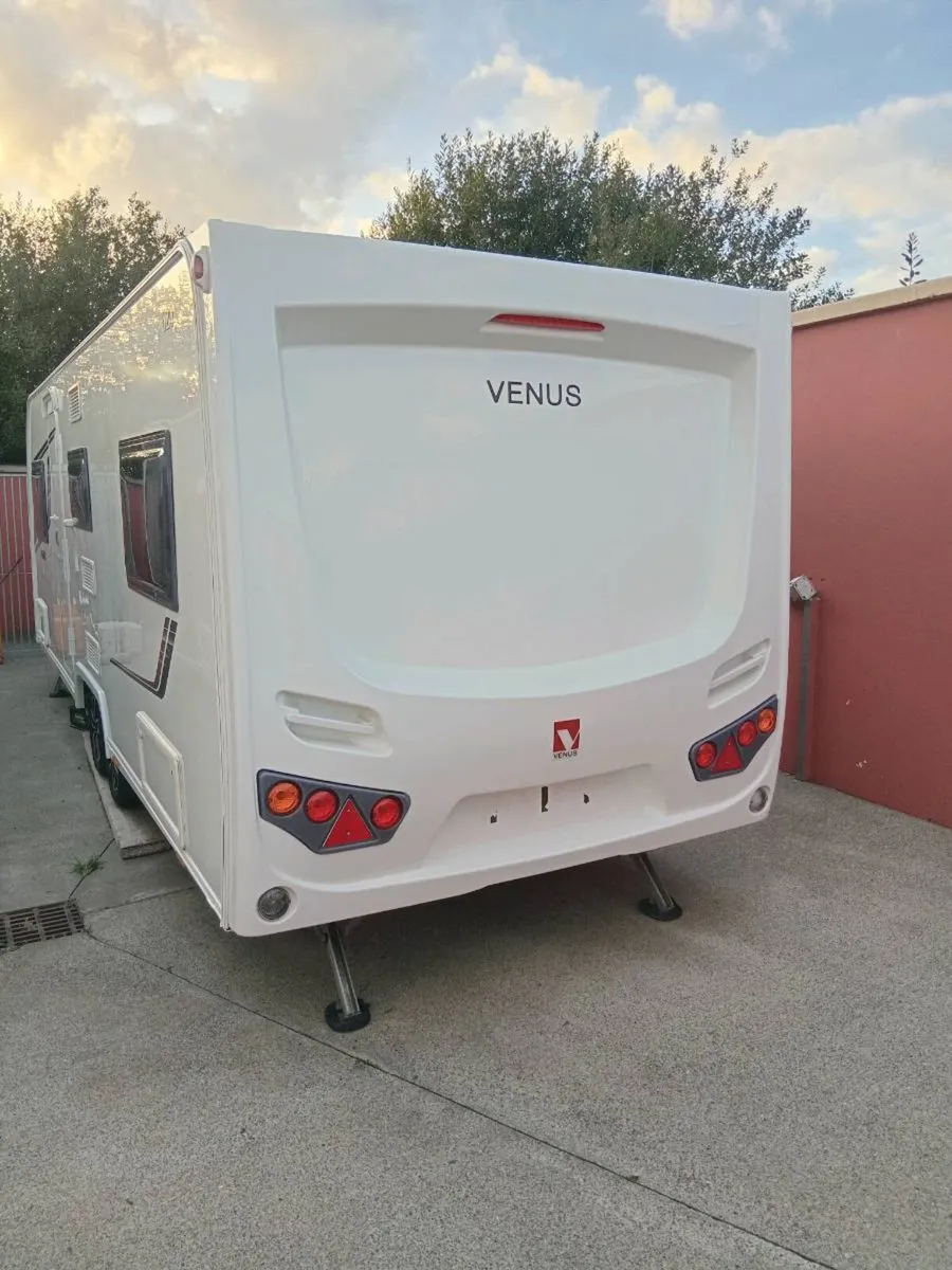 2019 Lunar Venus 620/6 - Image 4