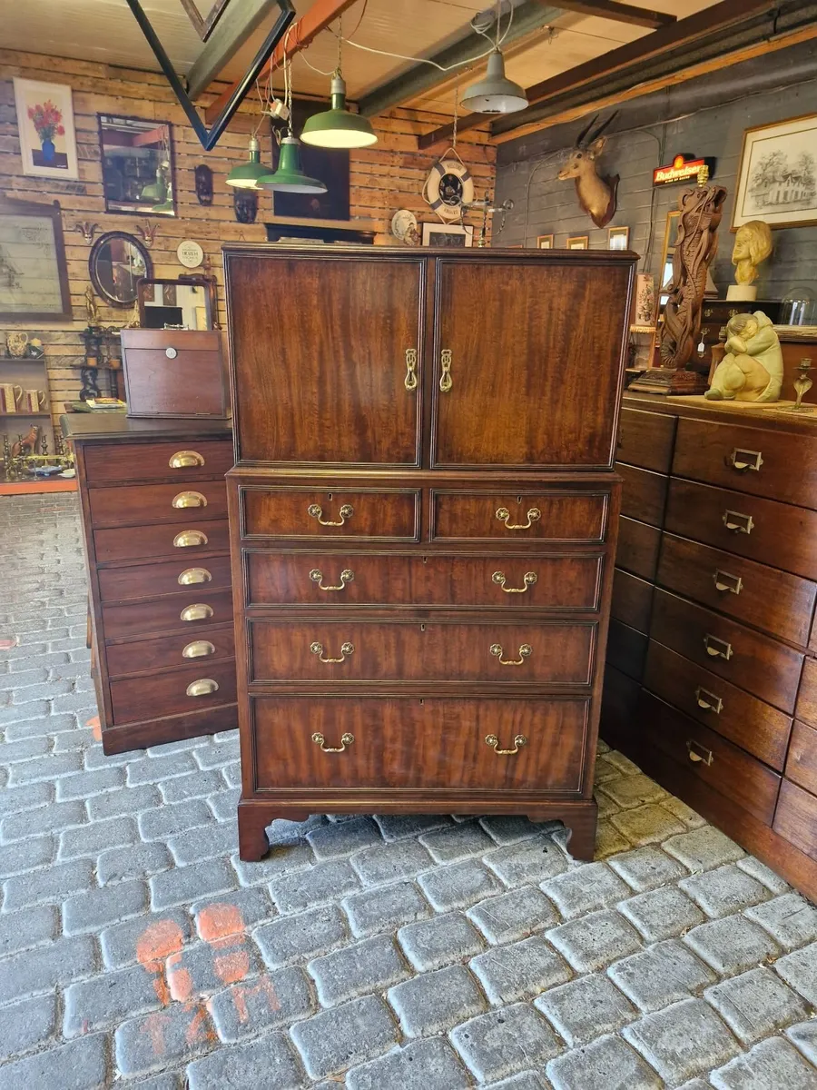 Chest - Image 1