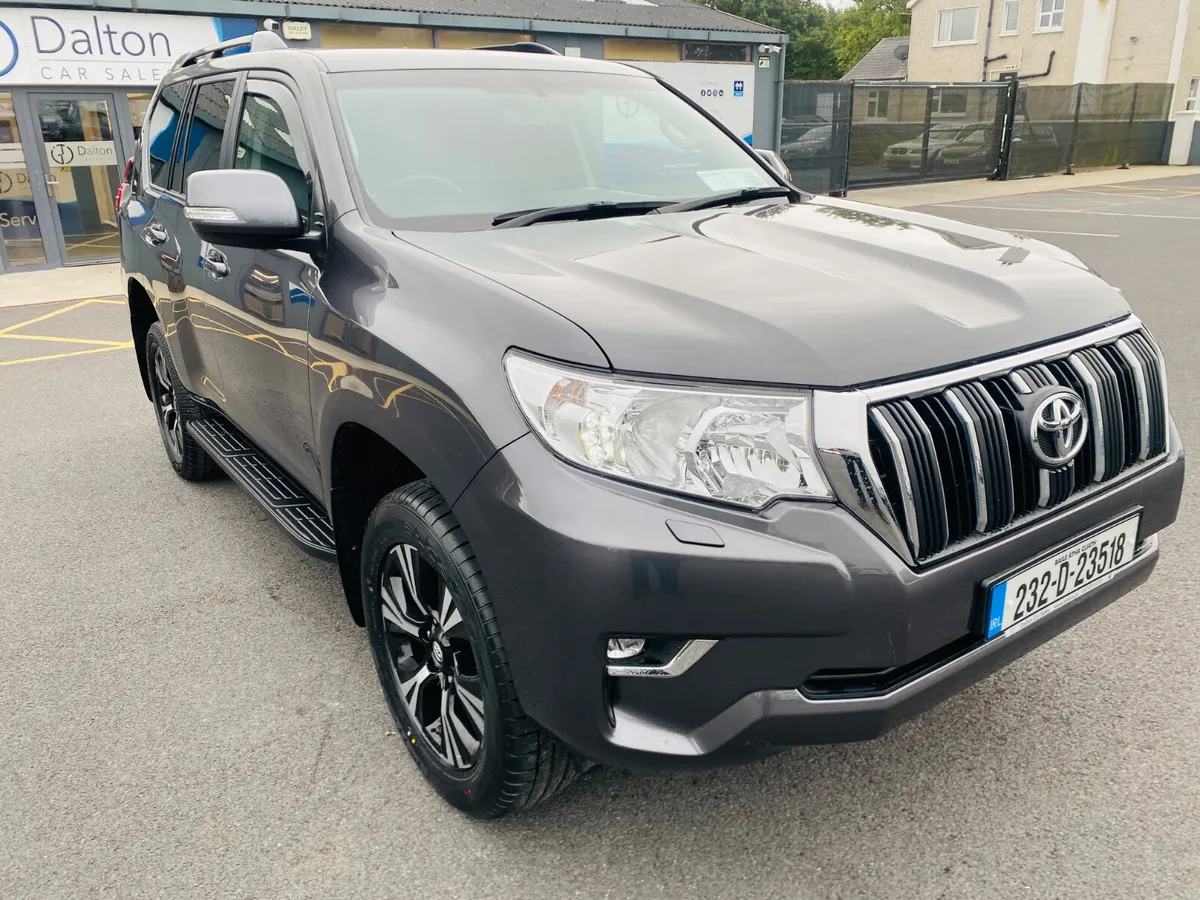 TOYOTA LANDCRUISER LWB AUTO 2 SEAT 2023 (232) - Image 4