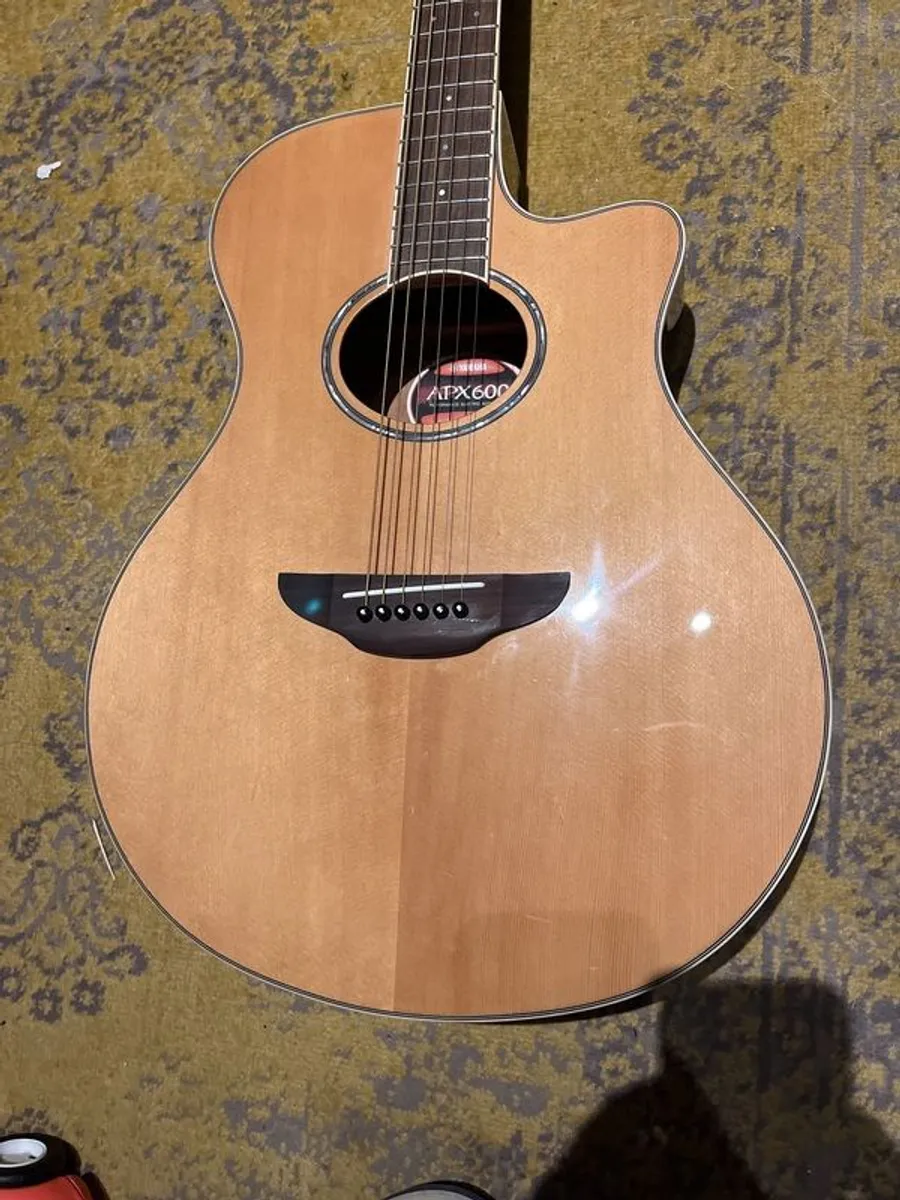 Yamaha APX 600 Acoustic Electric - Image 3