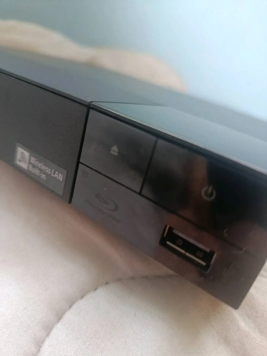 Sony dvd player and remote BARGAIN - Image 4