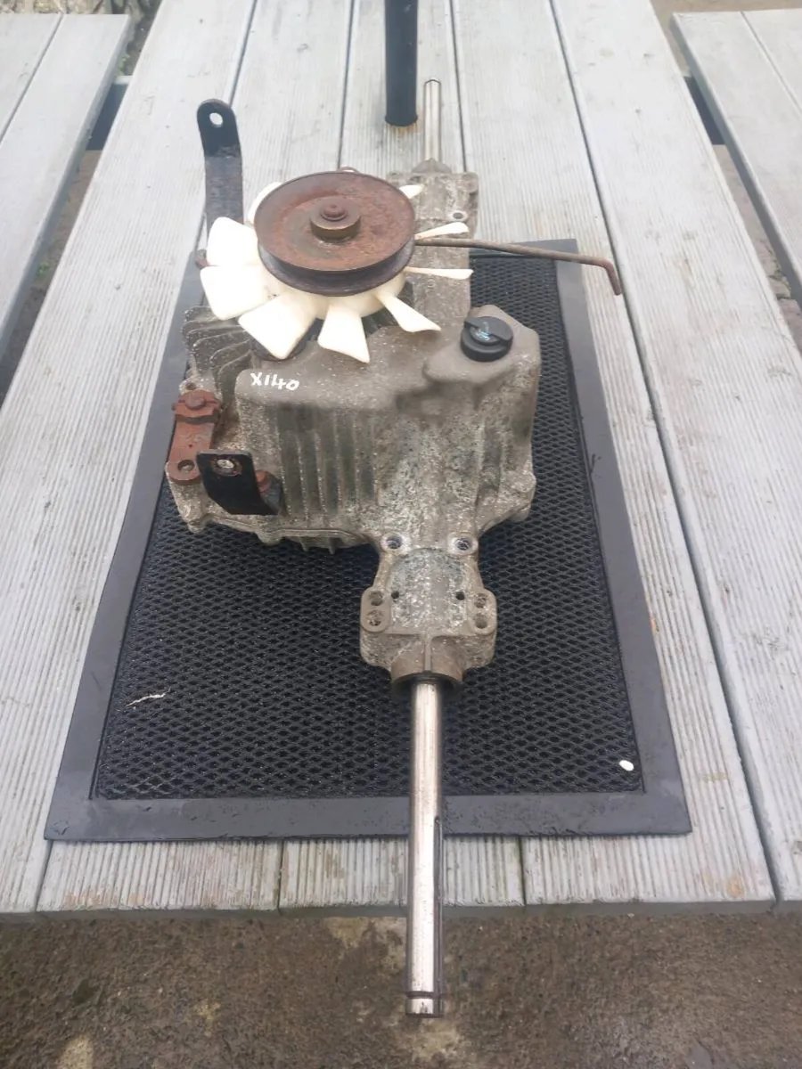 John deere X140 hydrostatic transmission for sale - Image 2