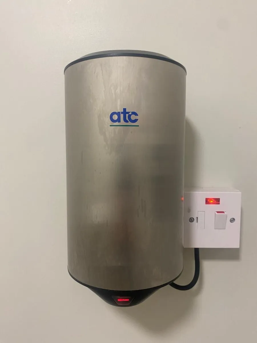 Commercial Hot air hand dryers - Image 2