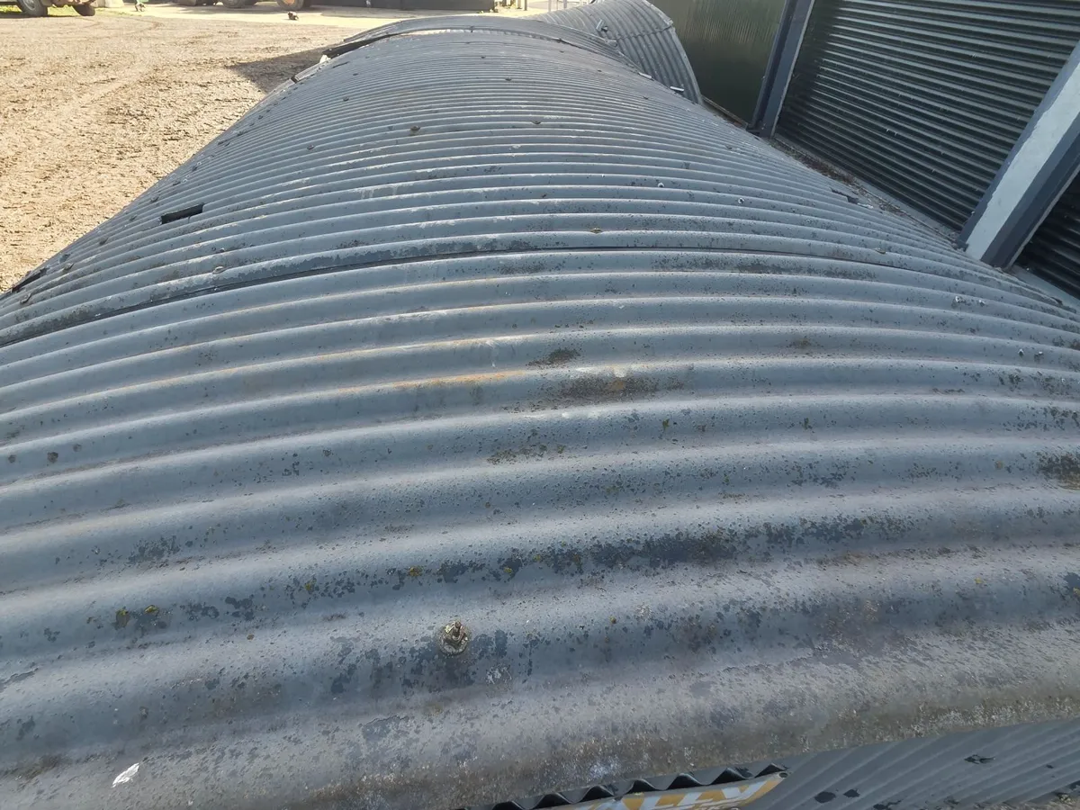 Round Roof Shed - Image 4