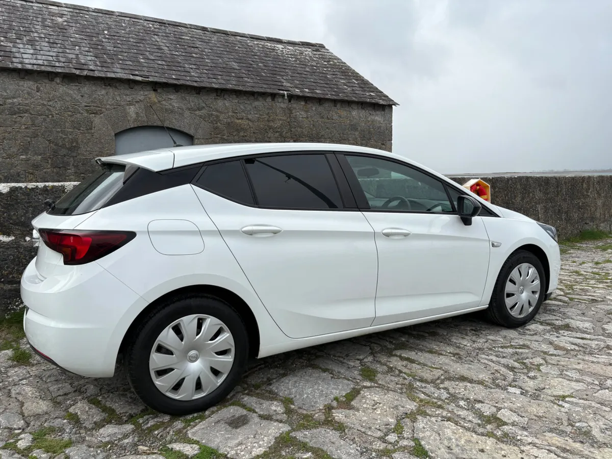 2022 Opel Astra CDTI Low KLM’s Includes VAT - Image 4