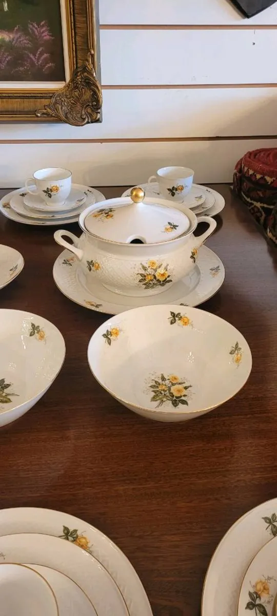 Dinner set Bawaria for 12 person. 70 pices. - Image 3