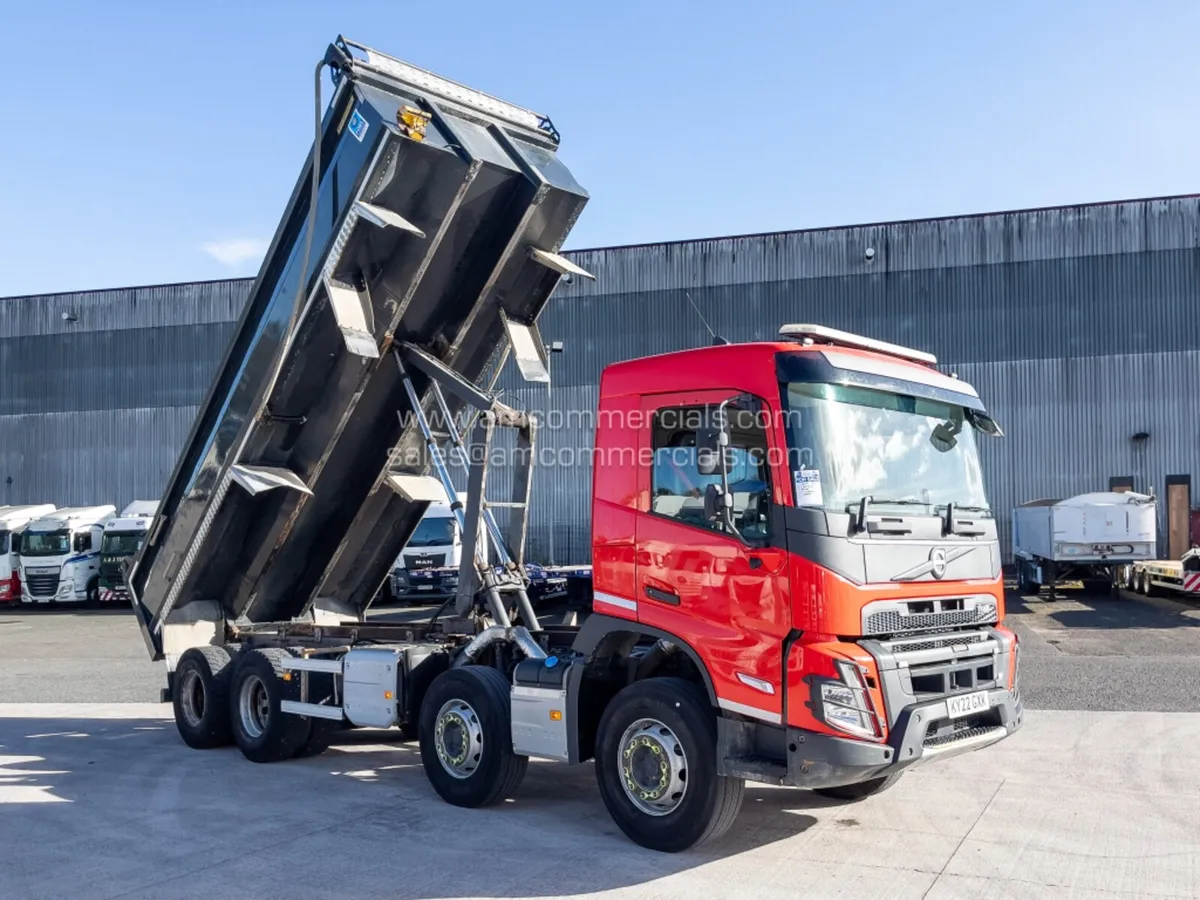 2022 VOLVO FMX 420 TIPPER - Image 1