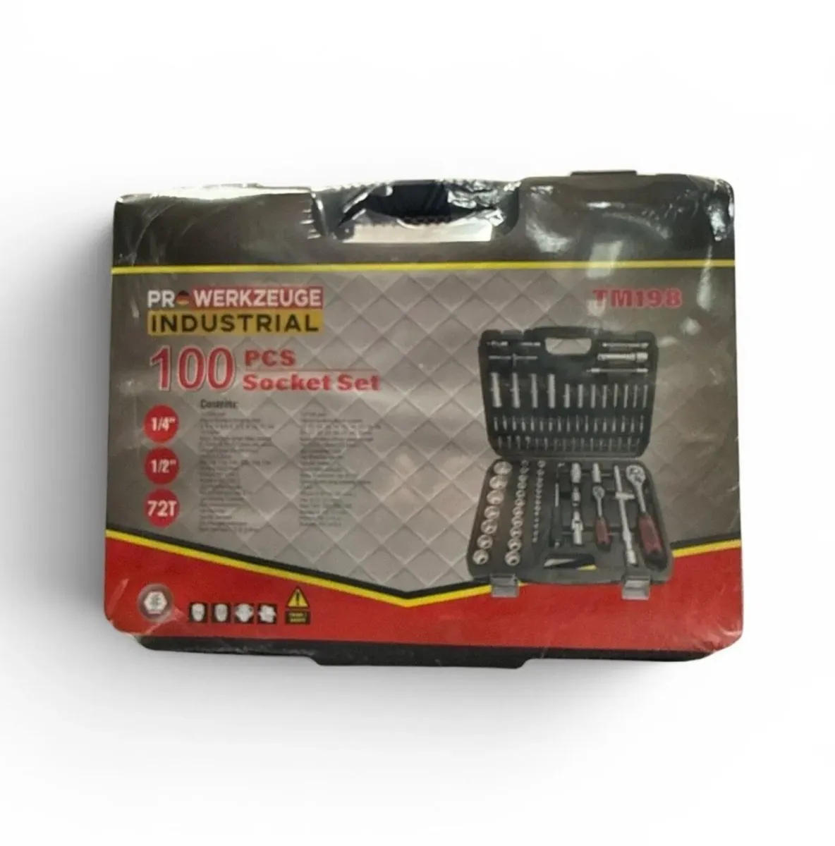 Brand New 100Pc 1/4” & 1/2” Socket Set - Image 2
