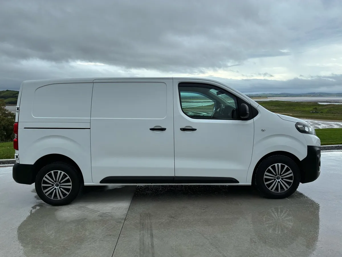 2019 Citroen Dispatch 2.0 (120 Bhp)MWB - Image 2