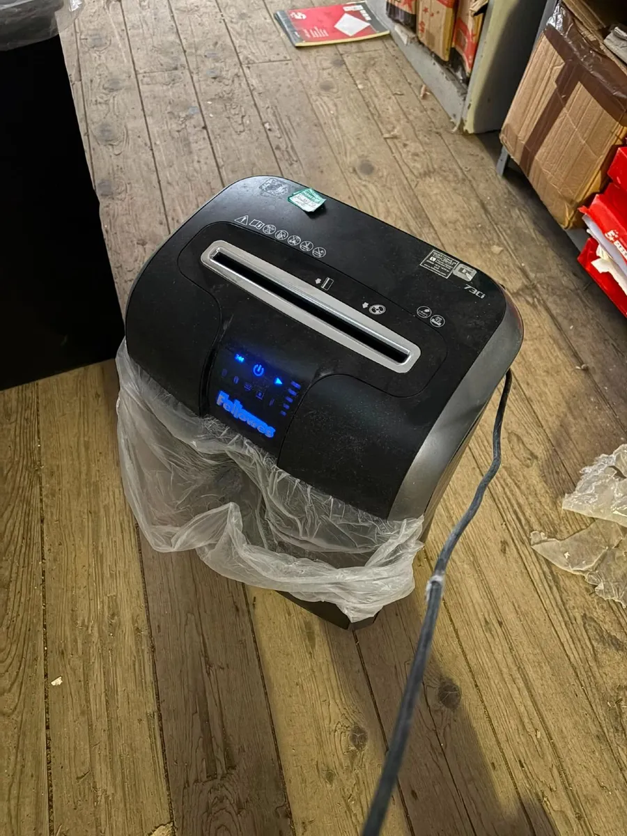 Fellowes 73Ci 4x38mm Cross Cut Shredder -£75+VAT - Image 2