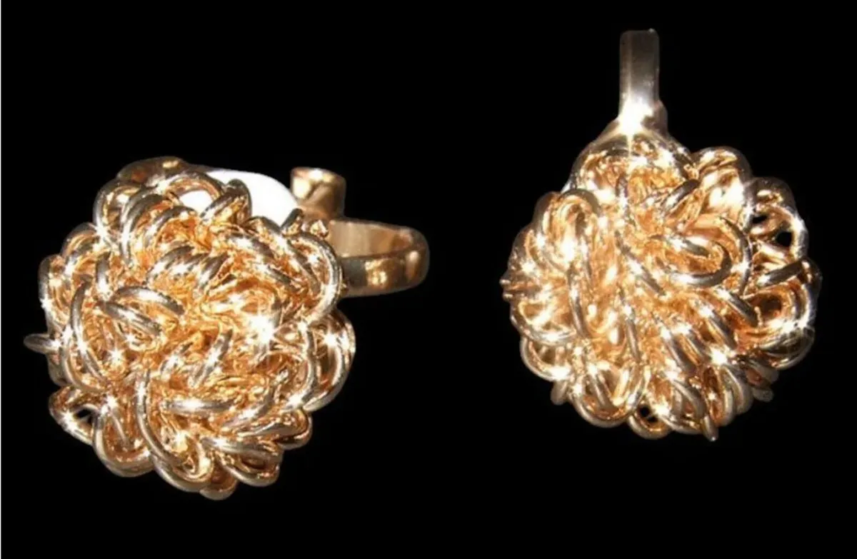 Vintage Harrods Clip-On Earrings – Unworn / New - Image 2