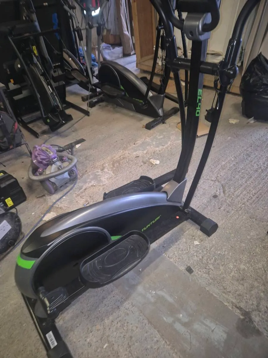 Cross trainer - Image 2