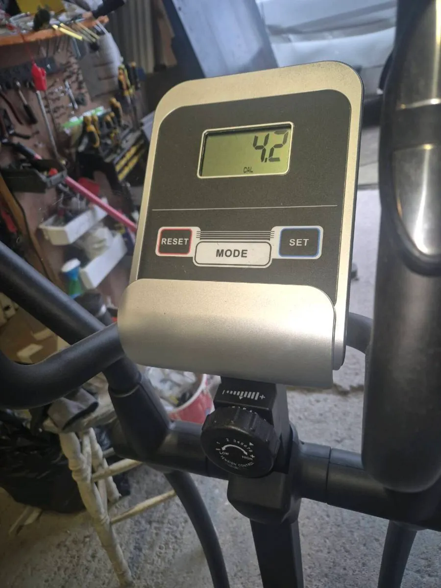 Cross trainer - Image 3