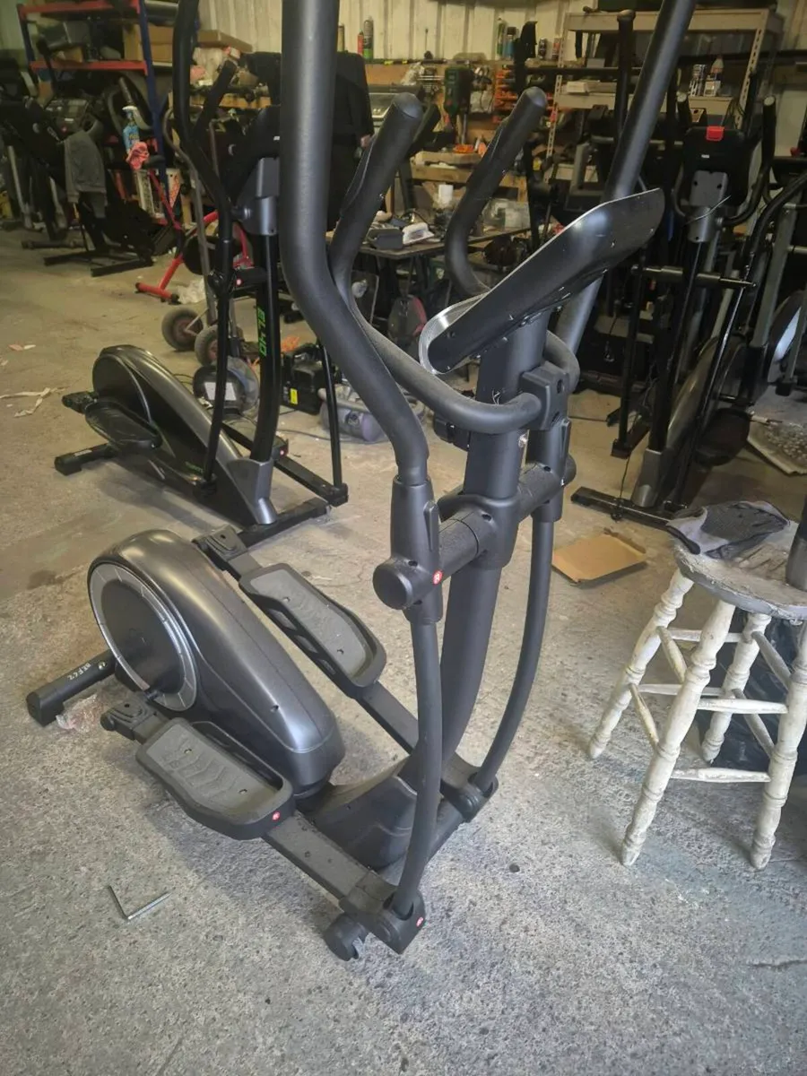 Cross trainer - Image 4