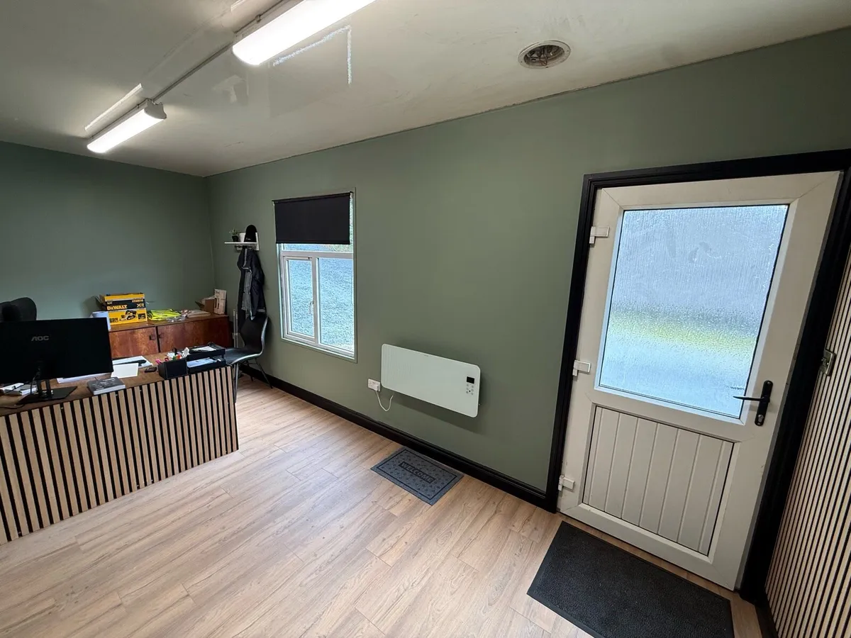 20ft office container fully finished inside - Image 3