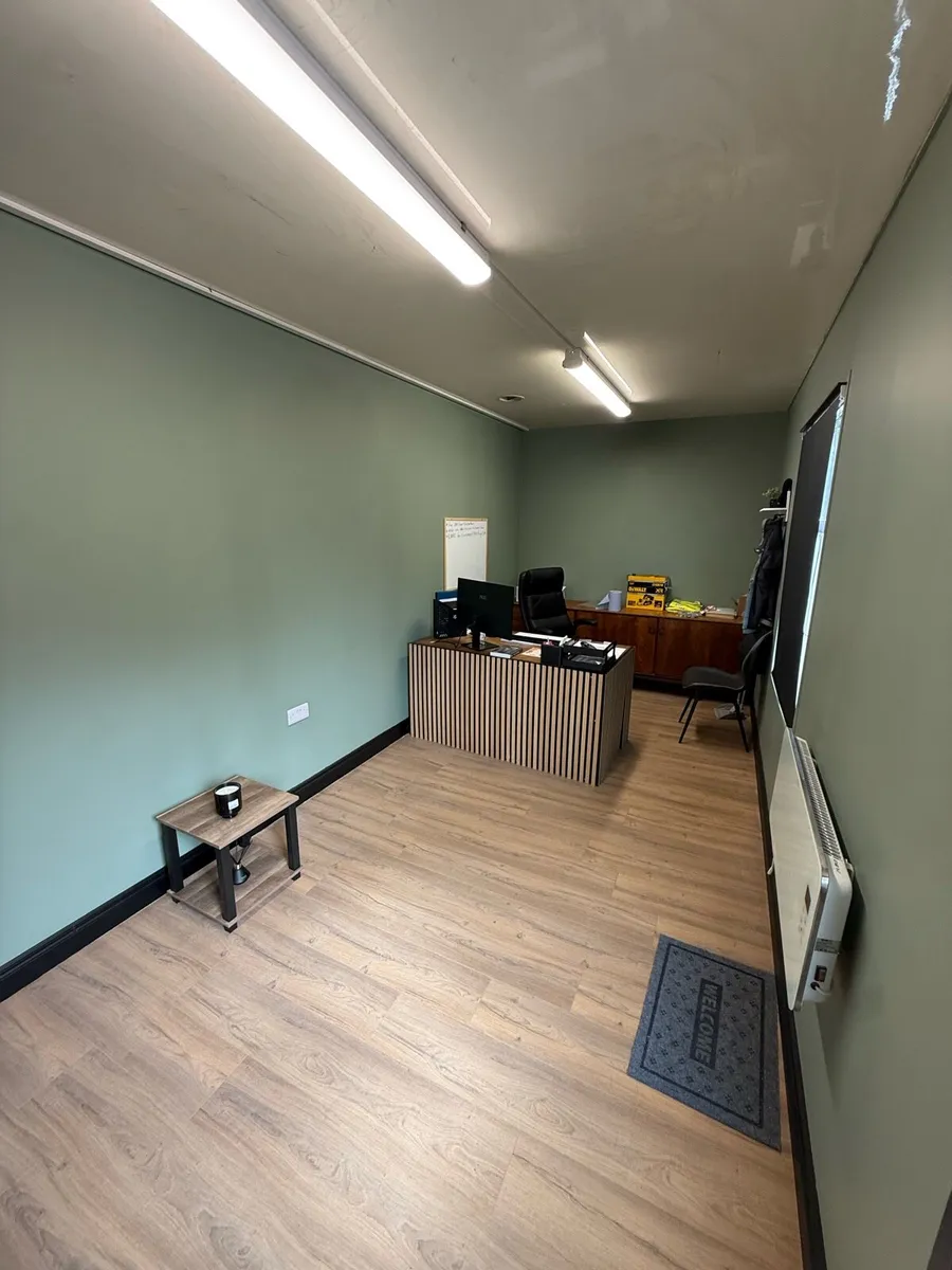 20ft office container fully finished inside - Image 4