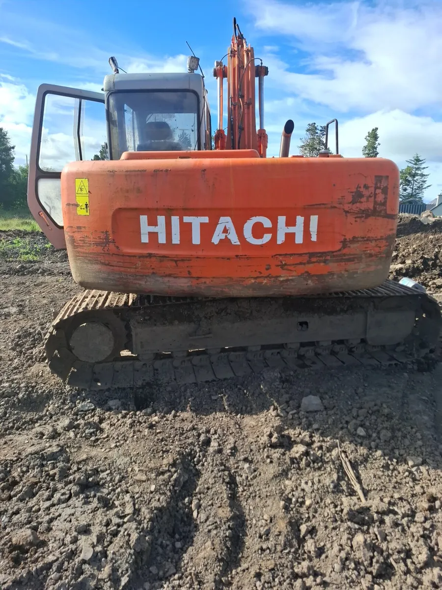Hitchi 120 dash 2 - Image 1