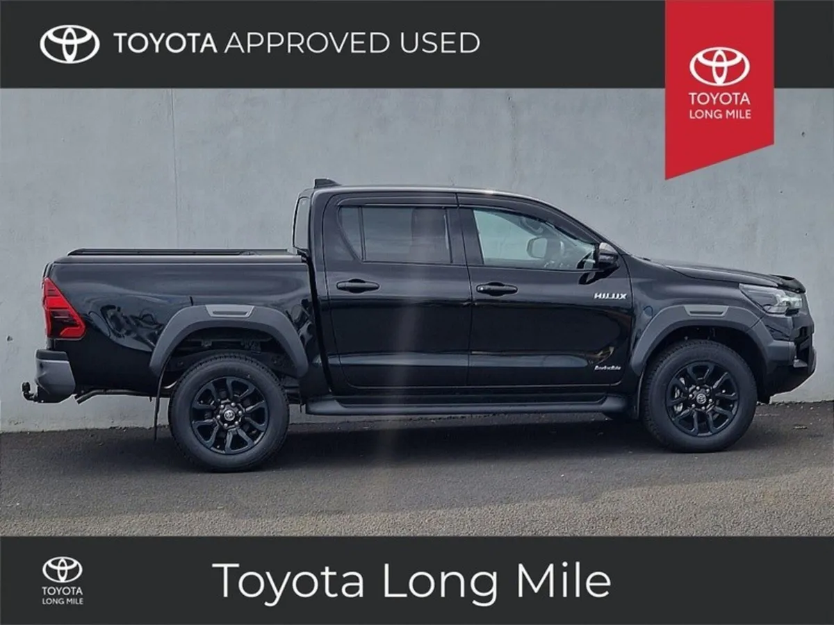 Toyota Hilux 2.8 Invincible Auto Cancelled Order Z - Image 4