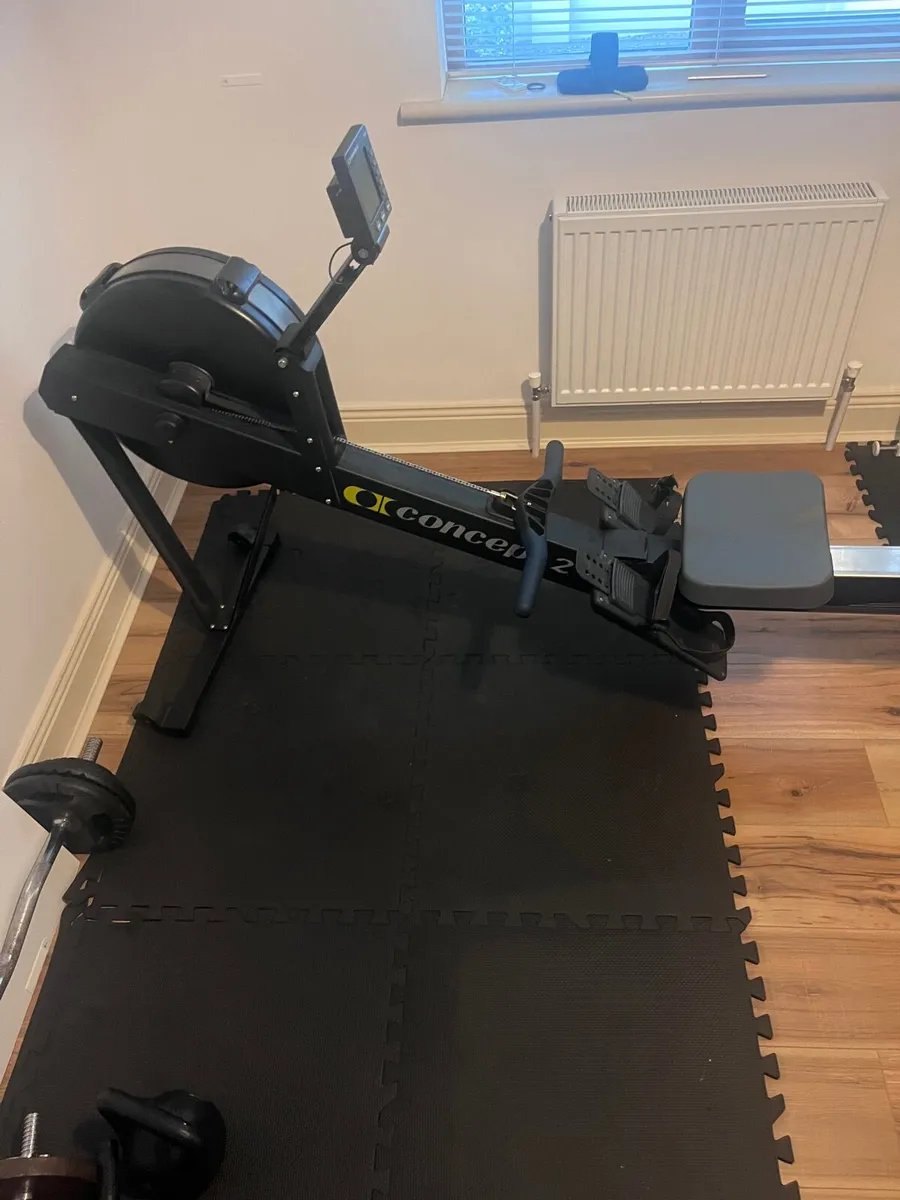 Rowing machine - Image 1