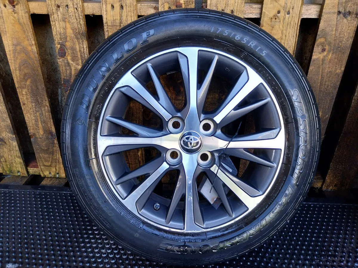 2020 Toyota Yaris 15" Alloy Wheels Set 175/65/R15 - Image 2